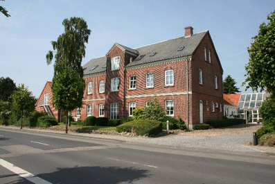 Ringgården set fra hovedvejen